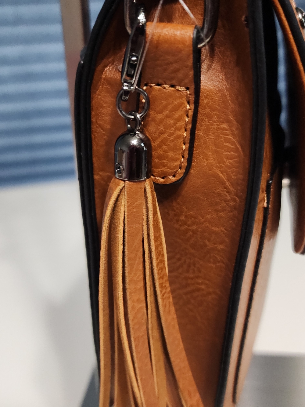 Western Embroidered Floral Tan Crossbody Bag with Stud Accents - Picture 5 of 10